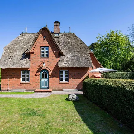 Holiday home Haus Edda *